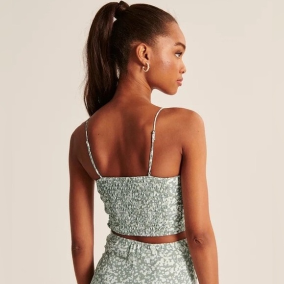 Abercrombie & Fitch Faux Silk Ruched Cami XS - Picture 2 of 8